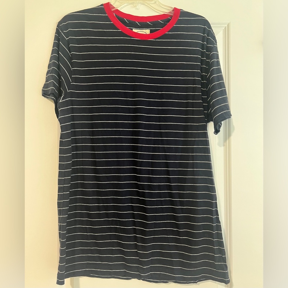 Birch Black Striped Navy T-Shirt with Red Collar Size Medium